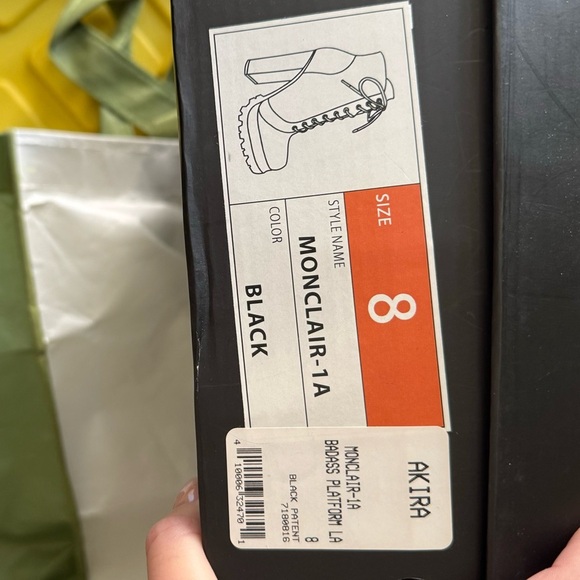 WOMEN'S MONCLAIR-1A LACE UP COMBAT BOOT - Picture 5 of 9